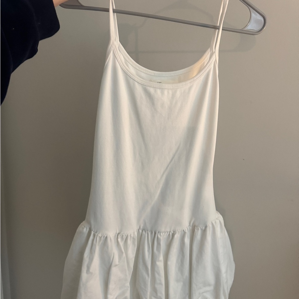 White Sleeveless Dress